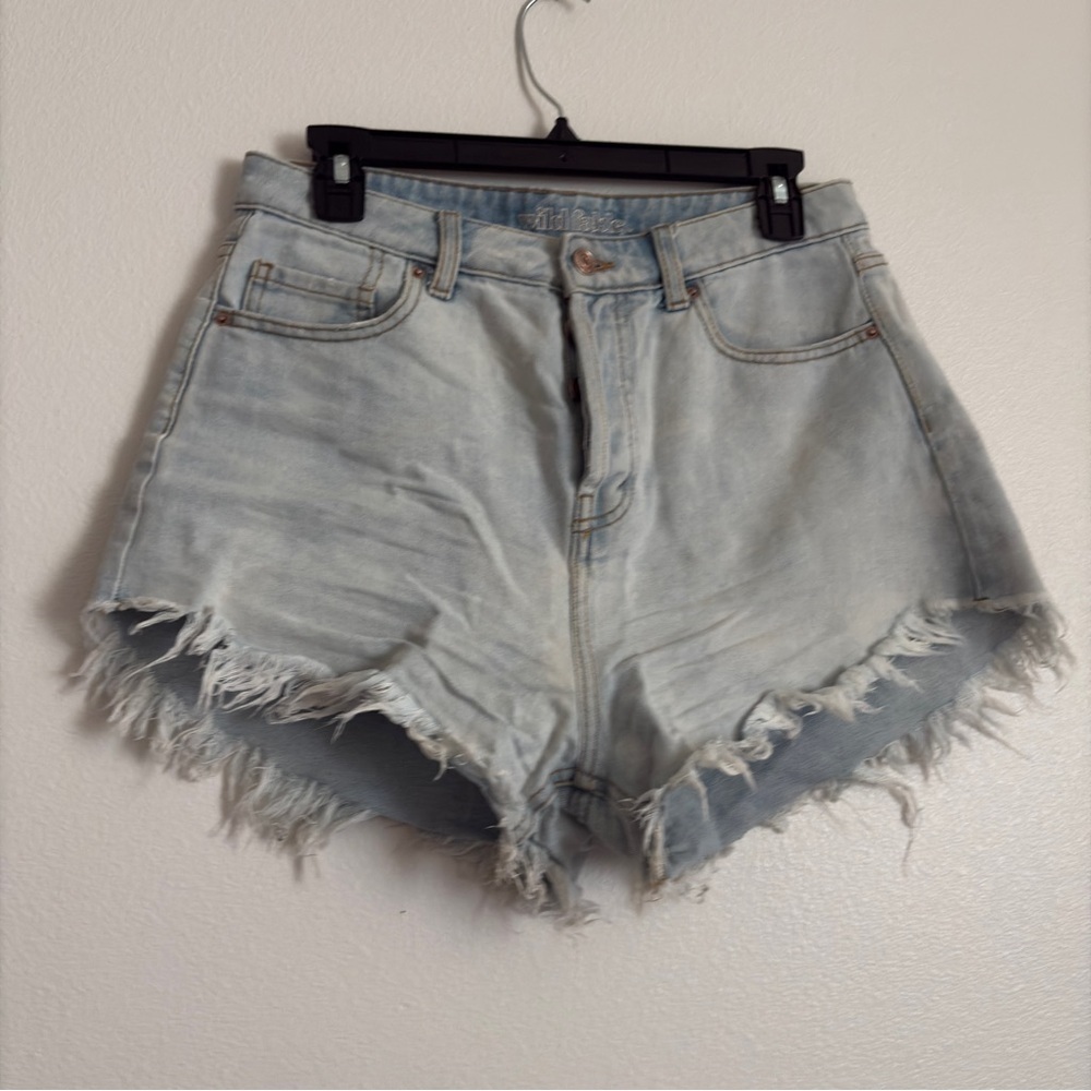 Wild Fable Size 6 Women’s Light Blue Wash High Rise Denim Shorts Size 6 - Picture 2 of 13